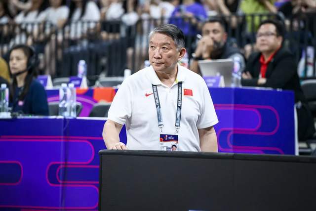 AIYOUXI-宫鲁鸣下课谁能接手？女篮3大名宿成热门人选，3选1，最快8月上任