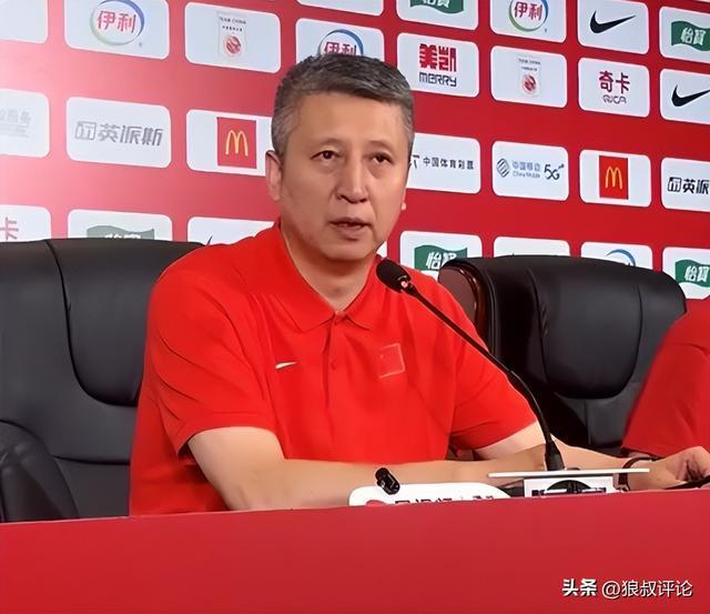 爱游戏官网-郭士强：余嘉豪的脚踝进行了小手术 可能会缺席今夏前期的比赛